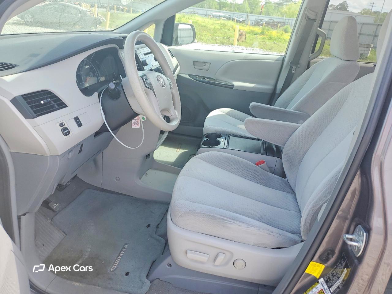 Toyota Sienna 2012