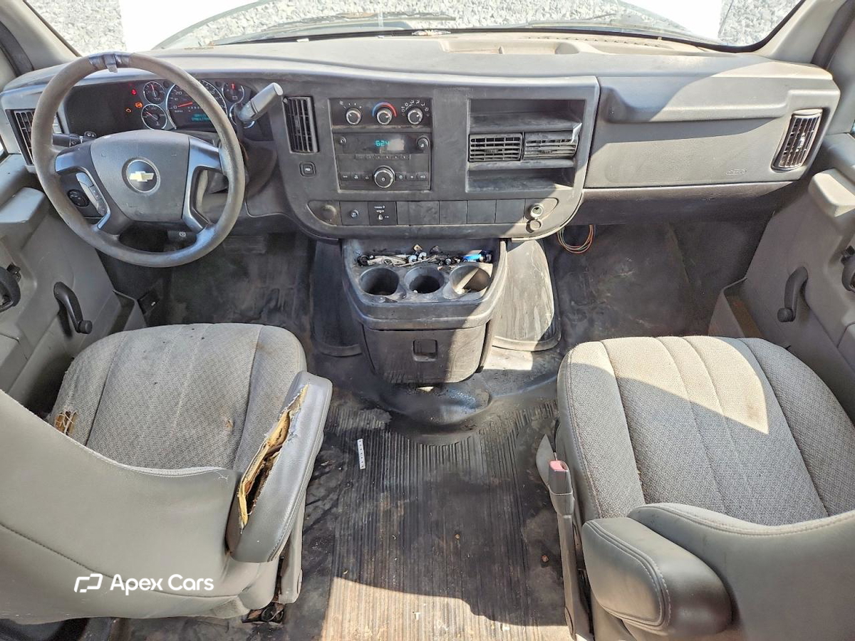 Chevrolet Express 2011