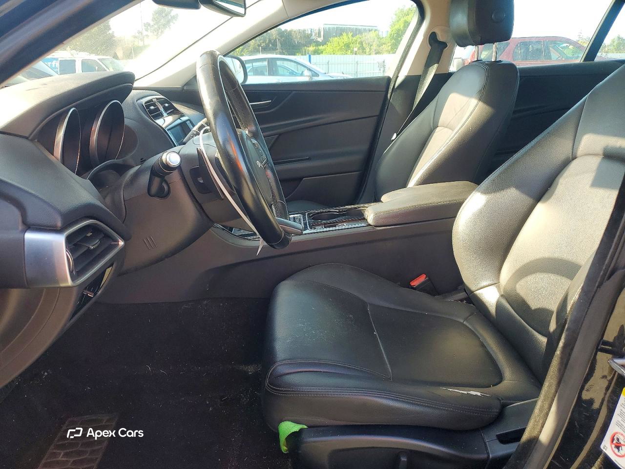 Jaguar XE 2017