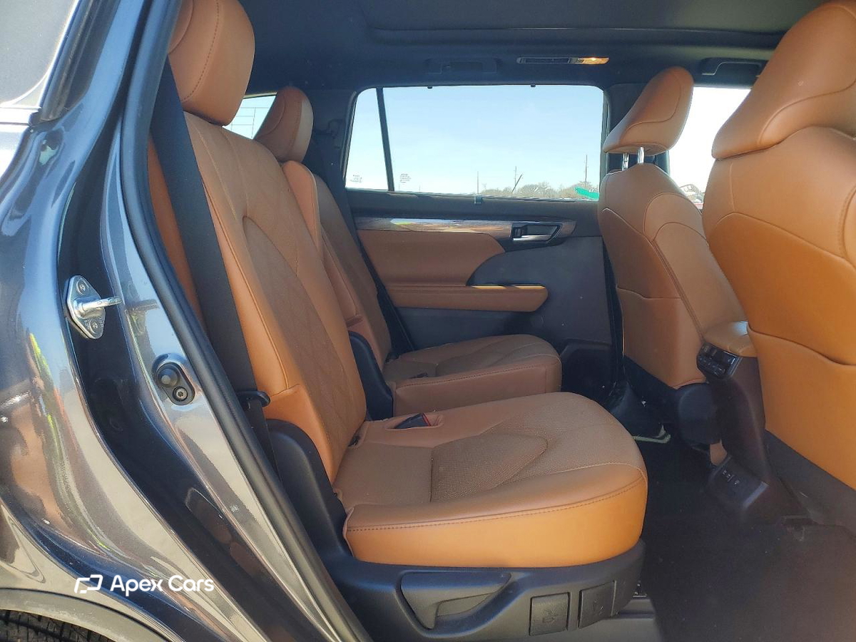 Toyota Highlander 2020