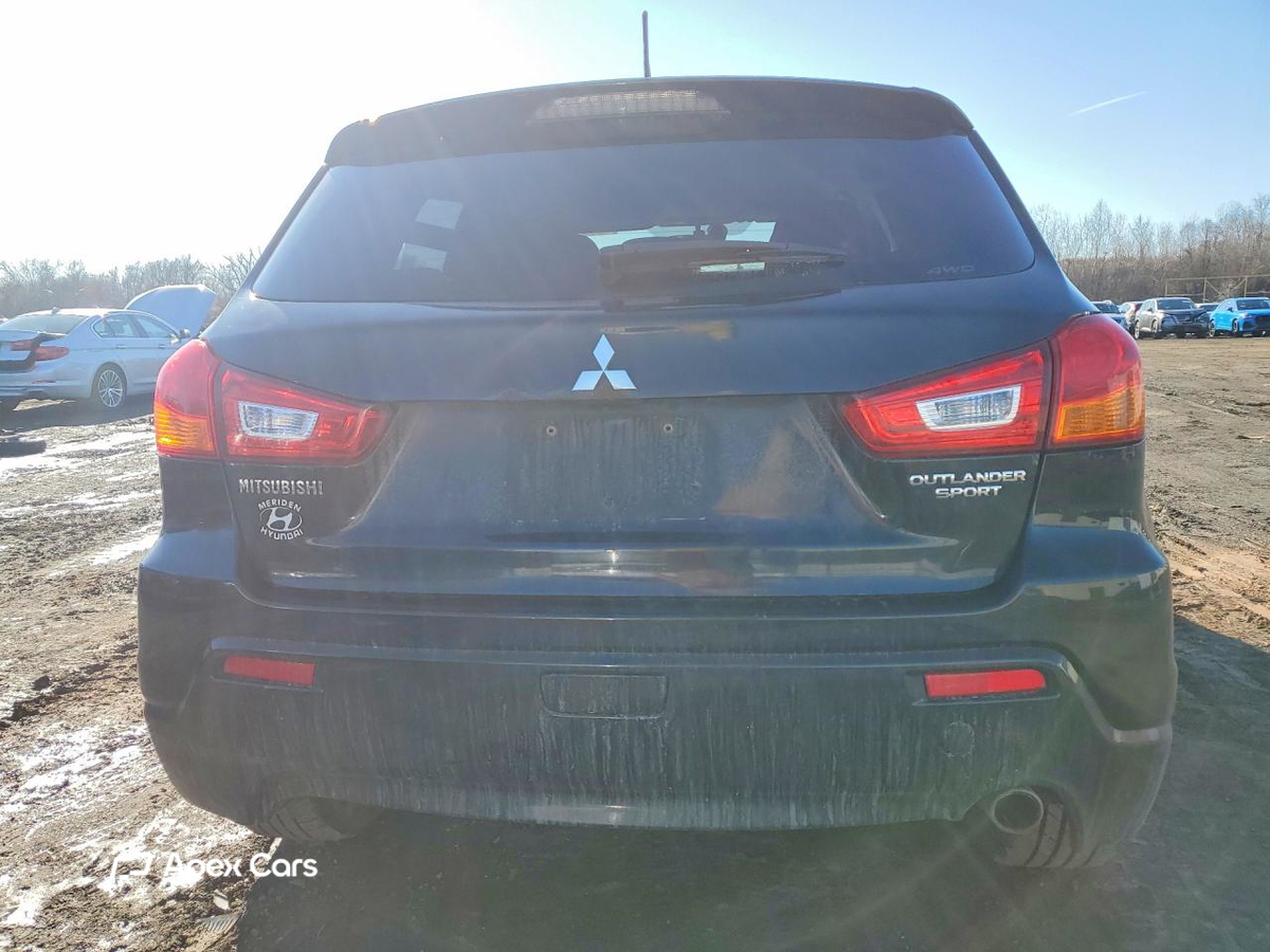 Mitsubishi Outlander 2011