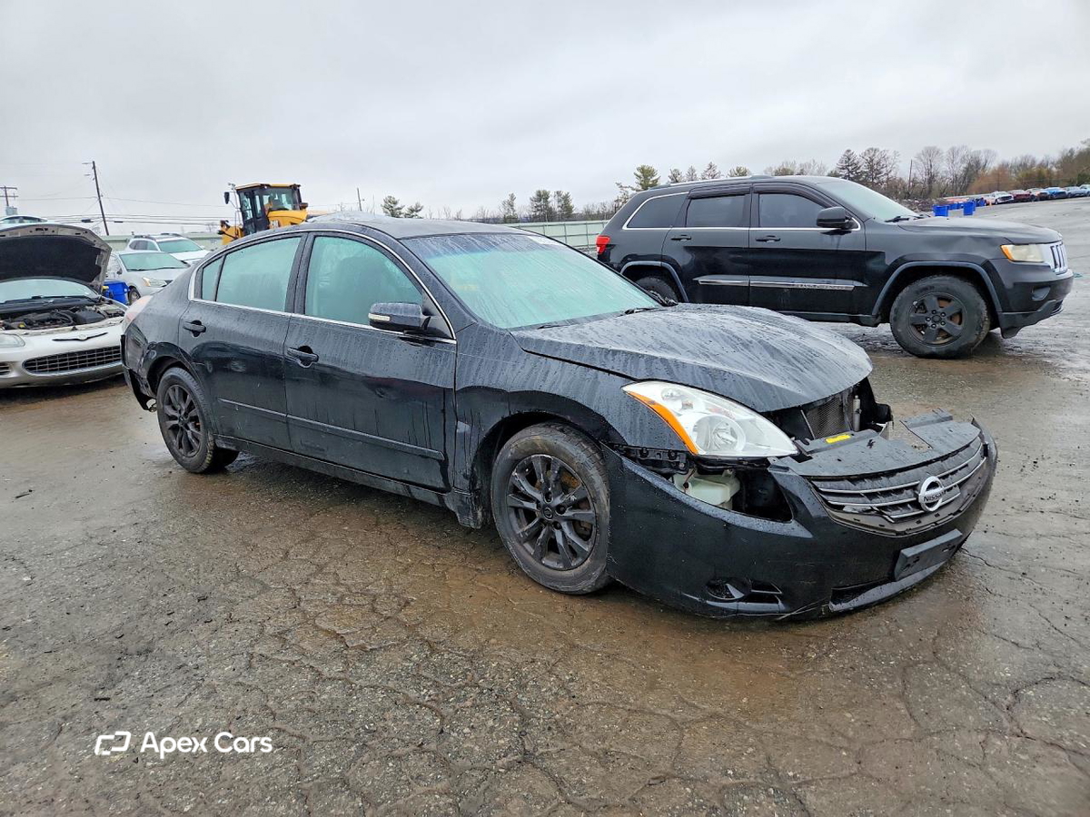 Nissan Altima 2010