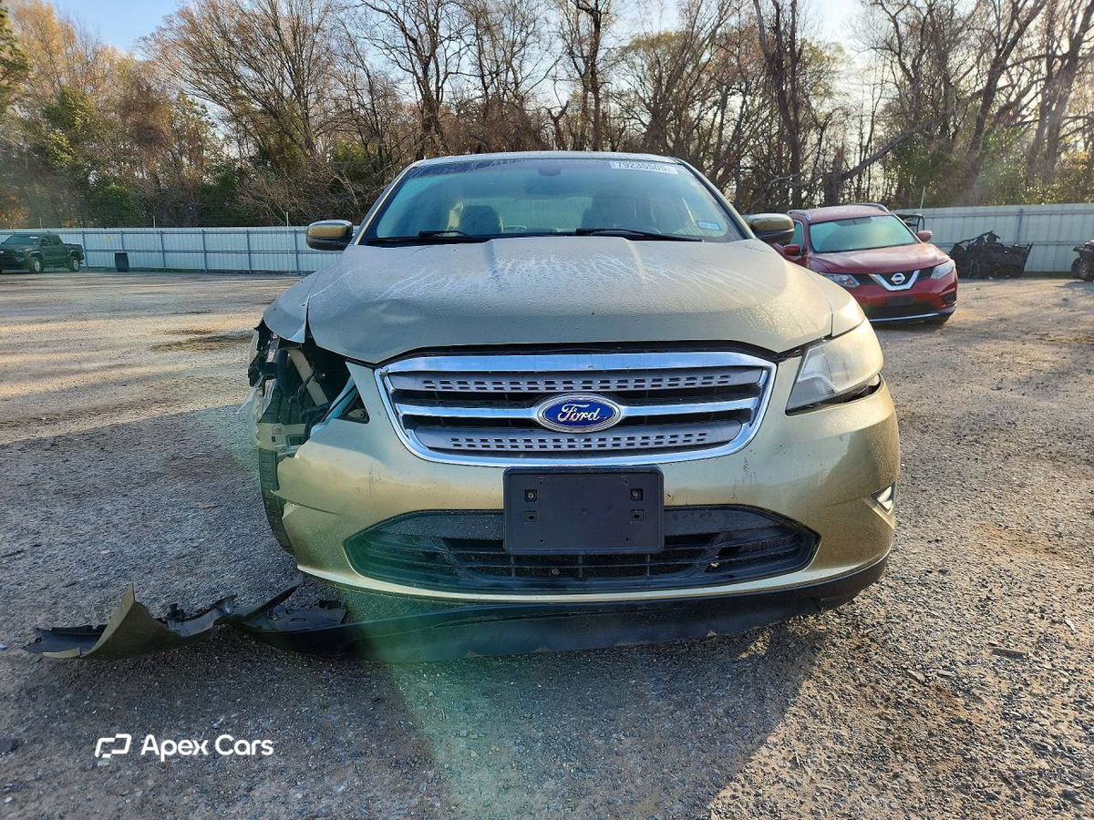 Ford Taurus 2012