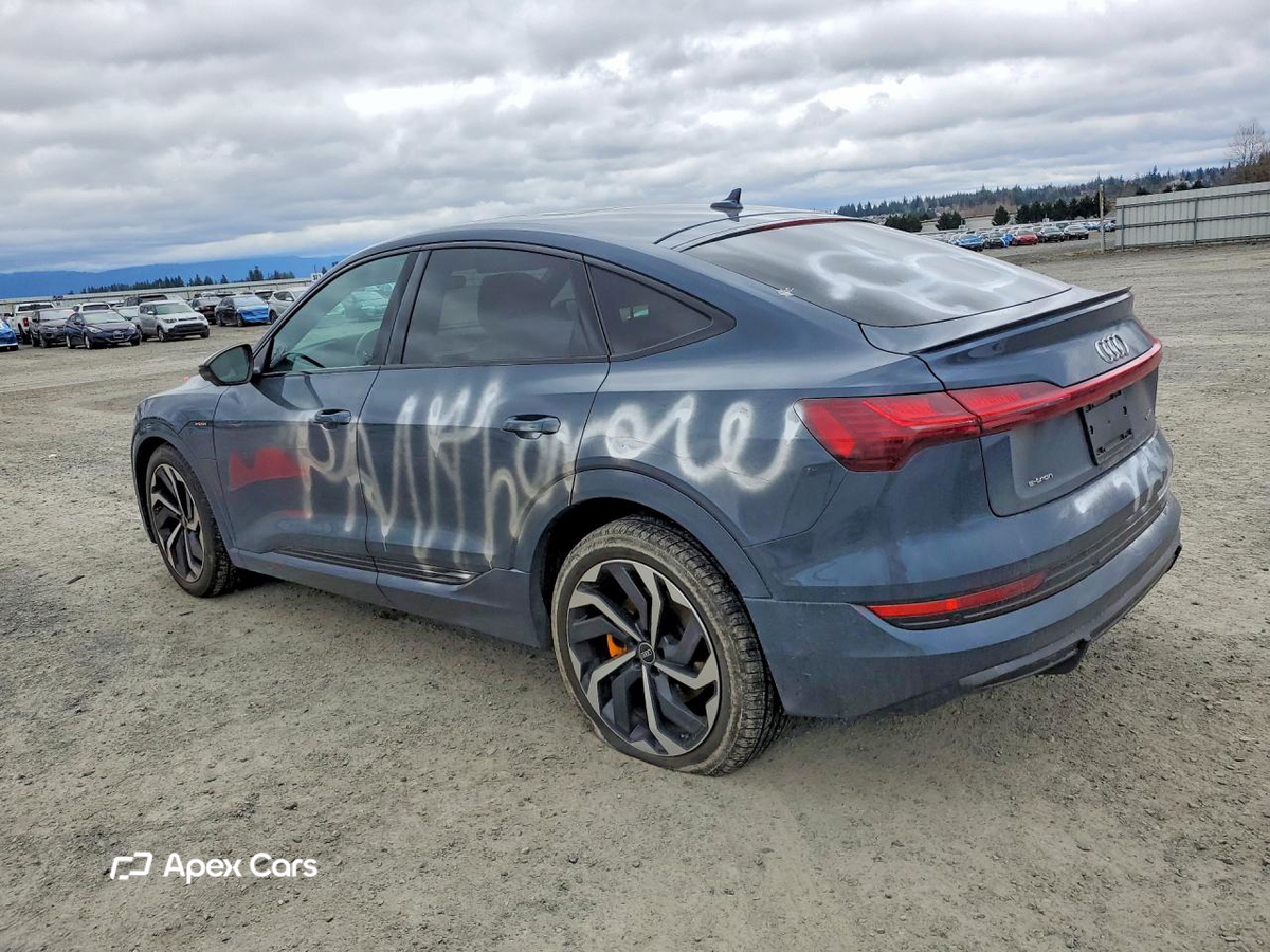 Audi e-tron 2022