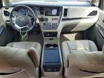 Toyota Sienna 2016