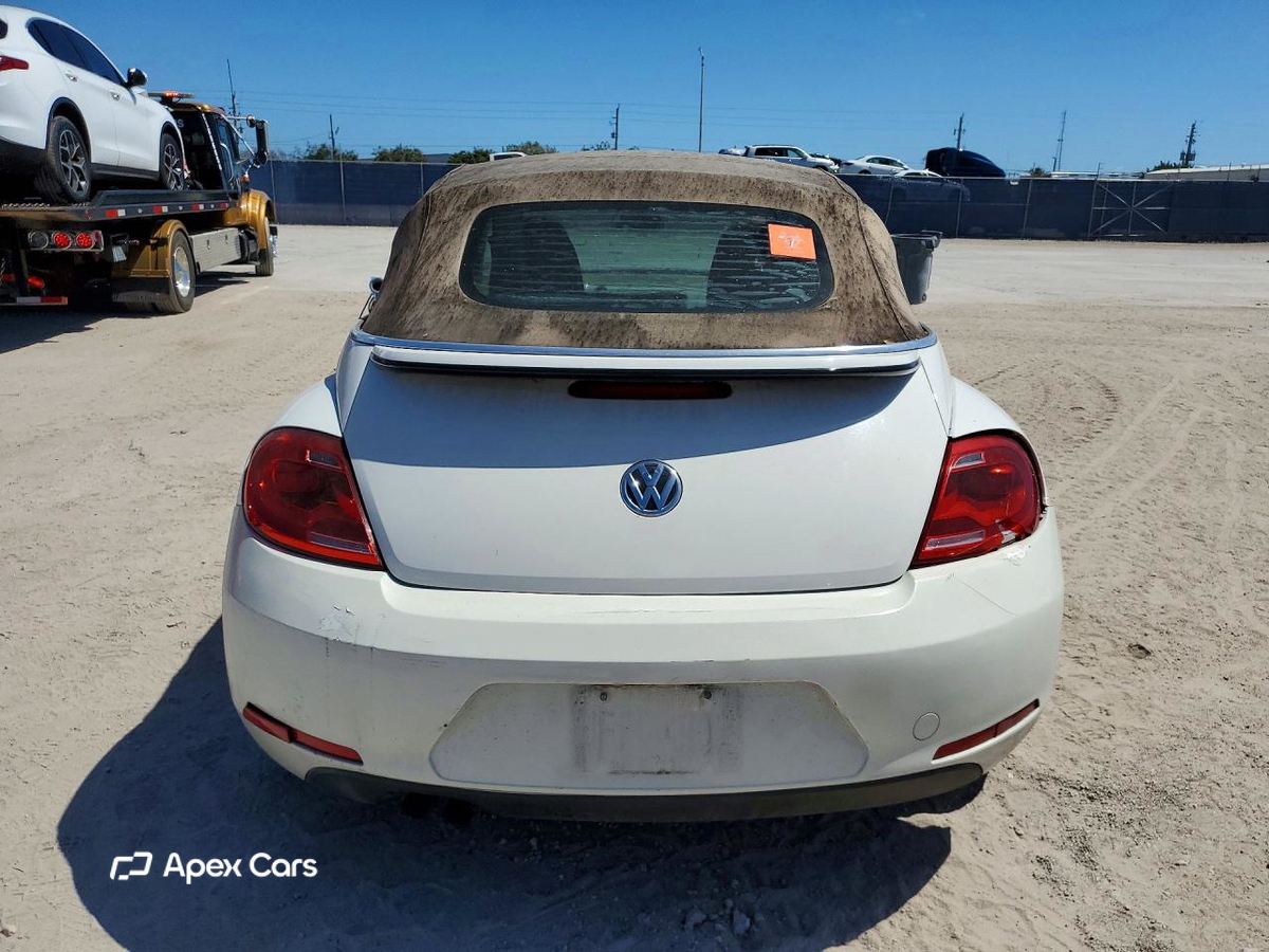 Volkswagen Beetle 2014