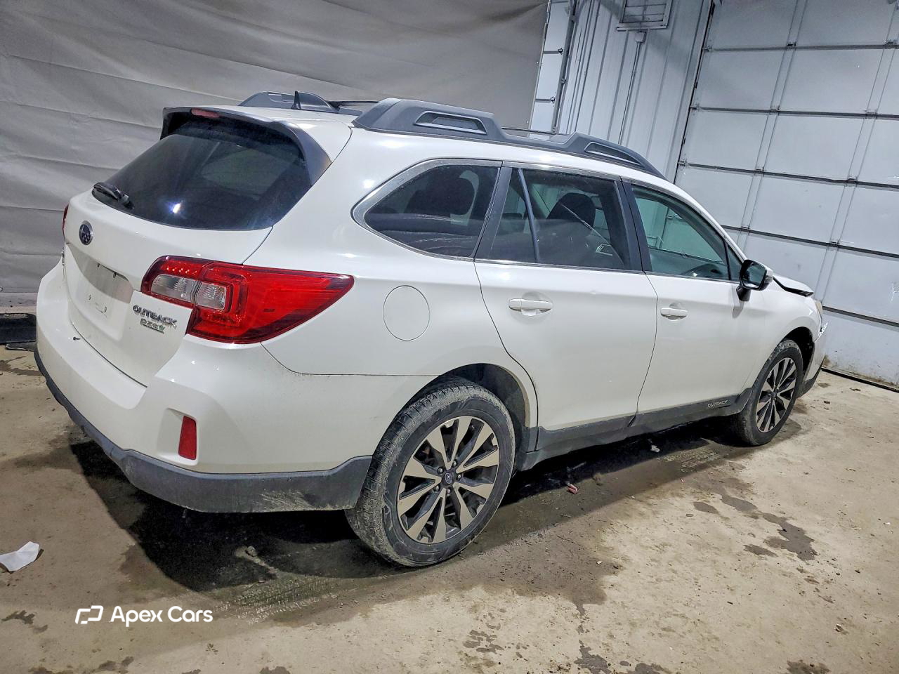 Subaru Outback 2016
