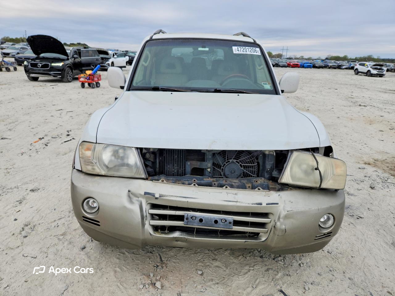 Mitsubishi Montero 2003