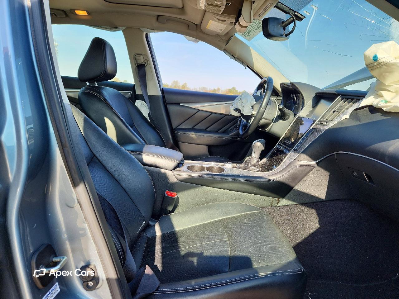 Infiniti Q50 2015