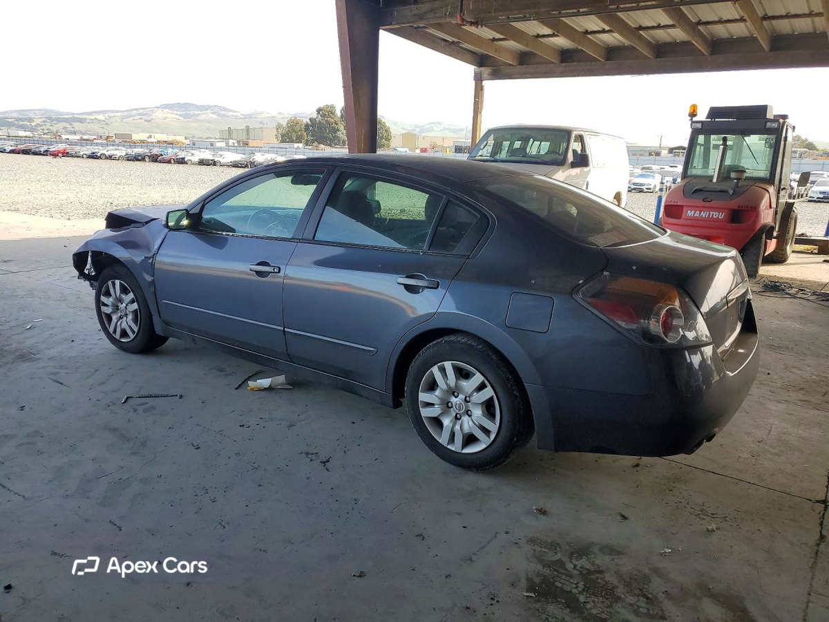 Nissan Altima 2010