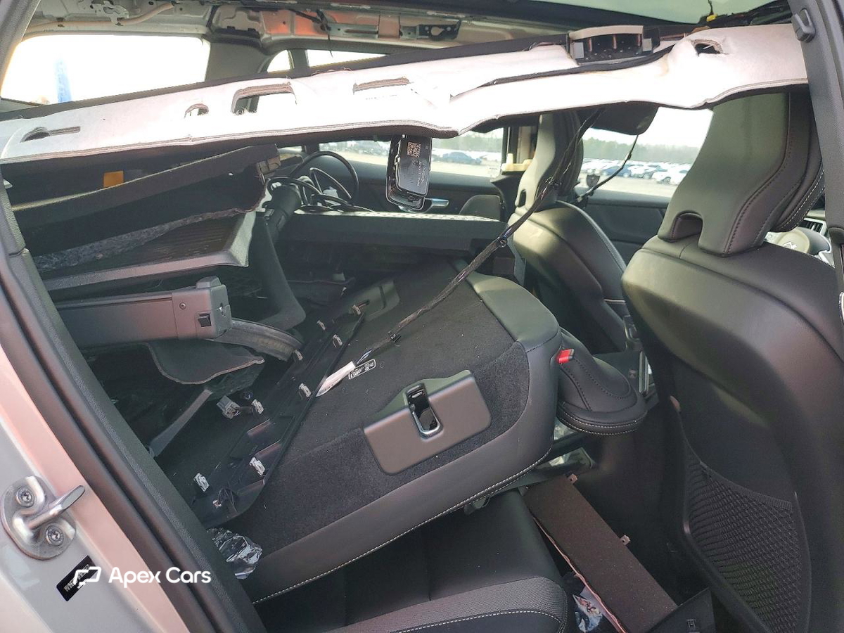 Volvo V60 2024