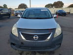 Nissan Versa 2012