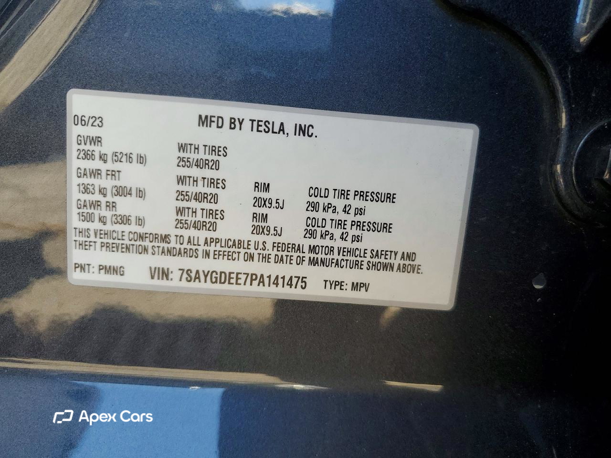 Tesla Model Y 2023