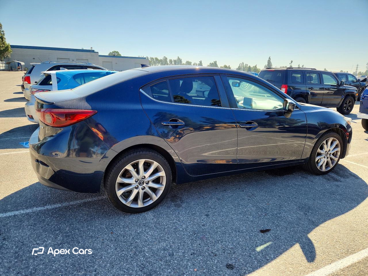 Mazda 3 2016