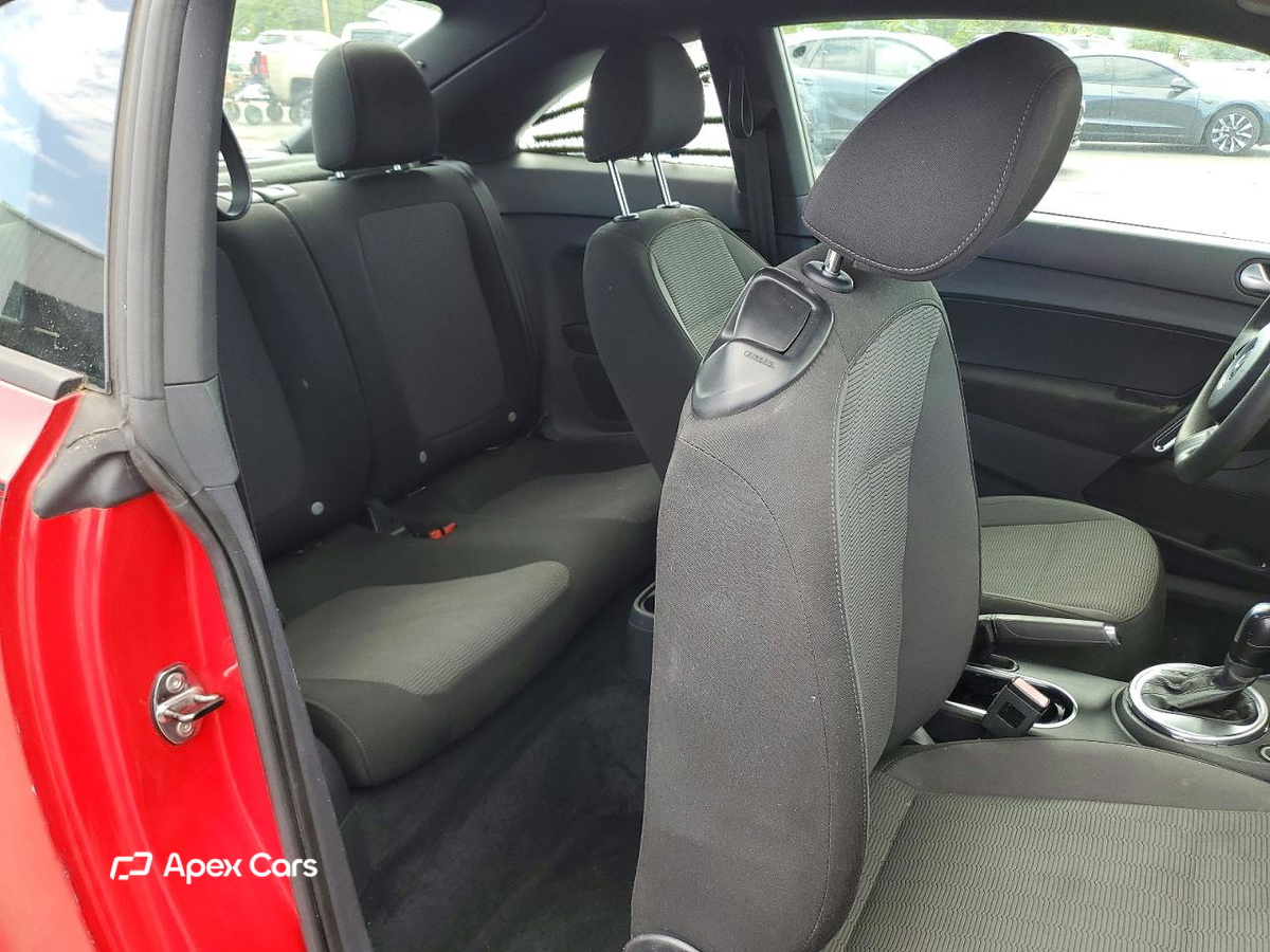 Volkswagen Beetle 2014