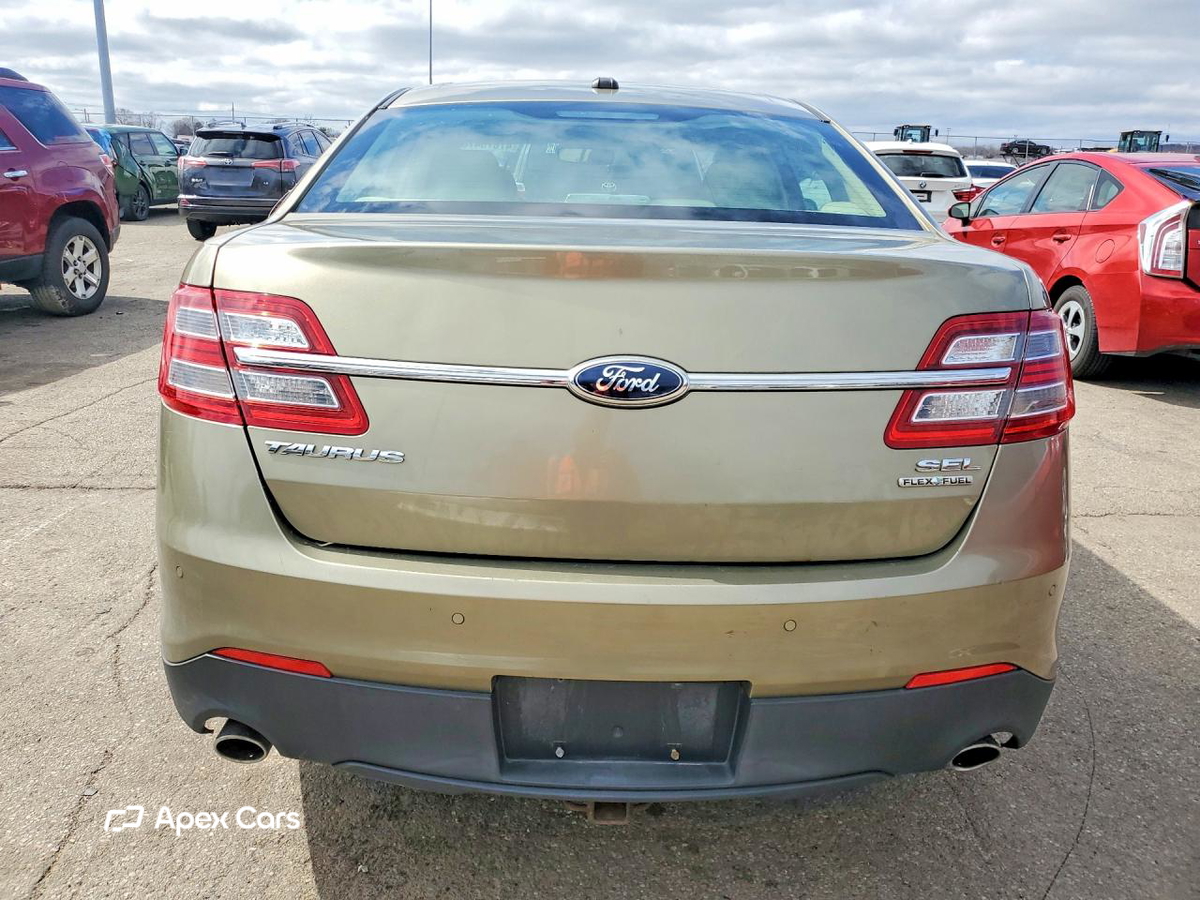 Ford Taurus 2013