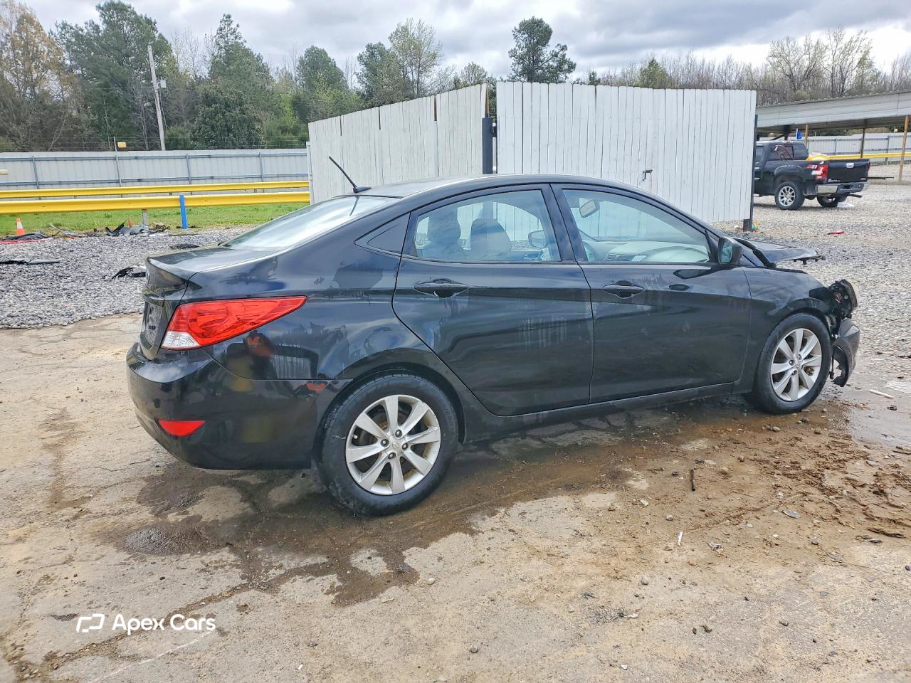 Hyundai Accent 2013