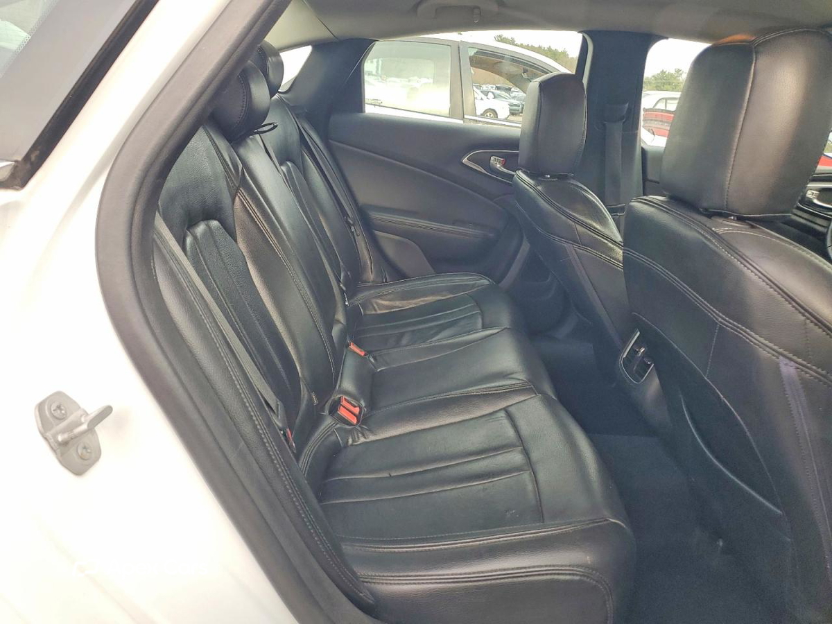 Chrysler 200 2015