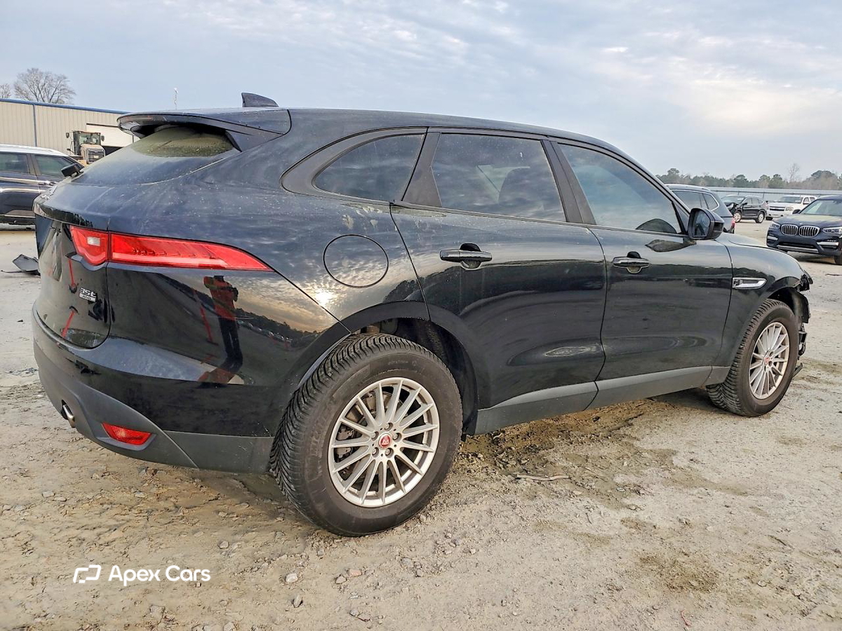 Jaguar F-Pace 2017