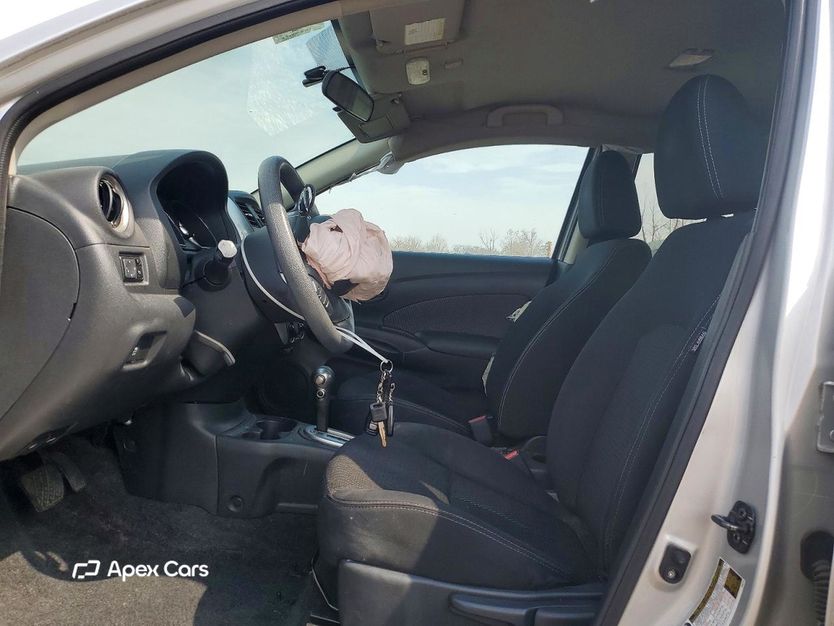 Nissan Versa 2016