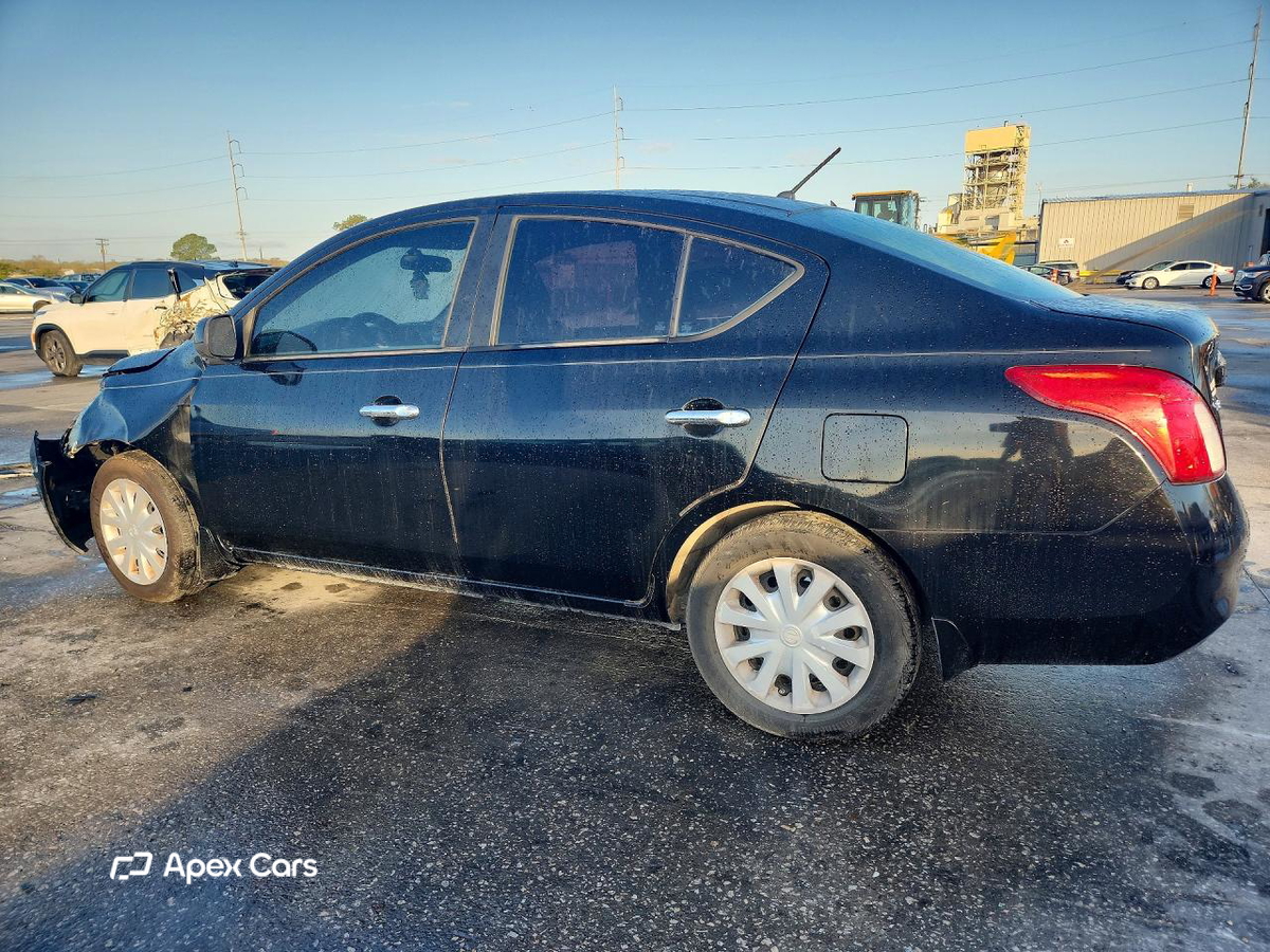 Nissan Versa 2012