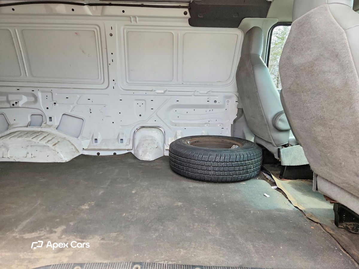 Ford Econoline 2011