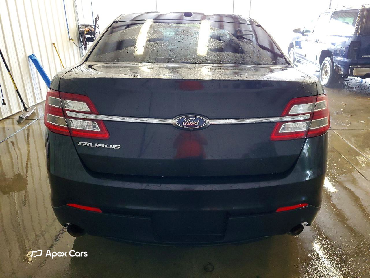 Ford Taurus 2015