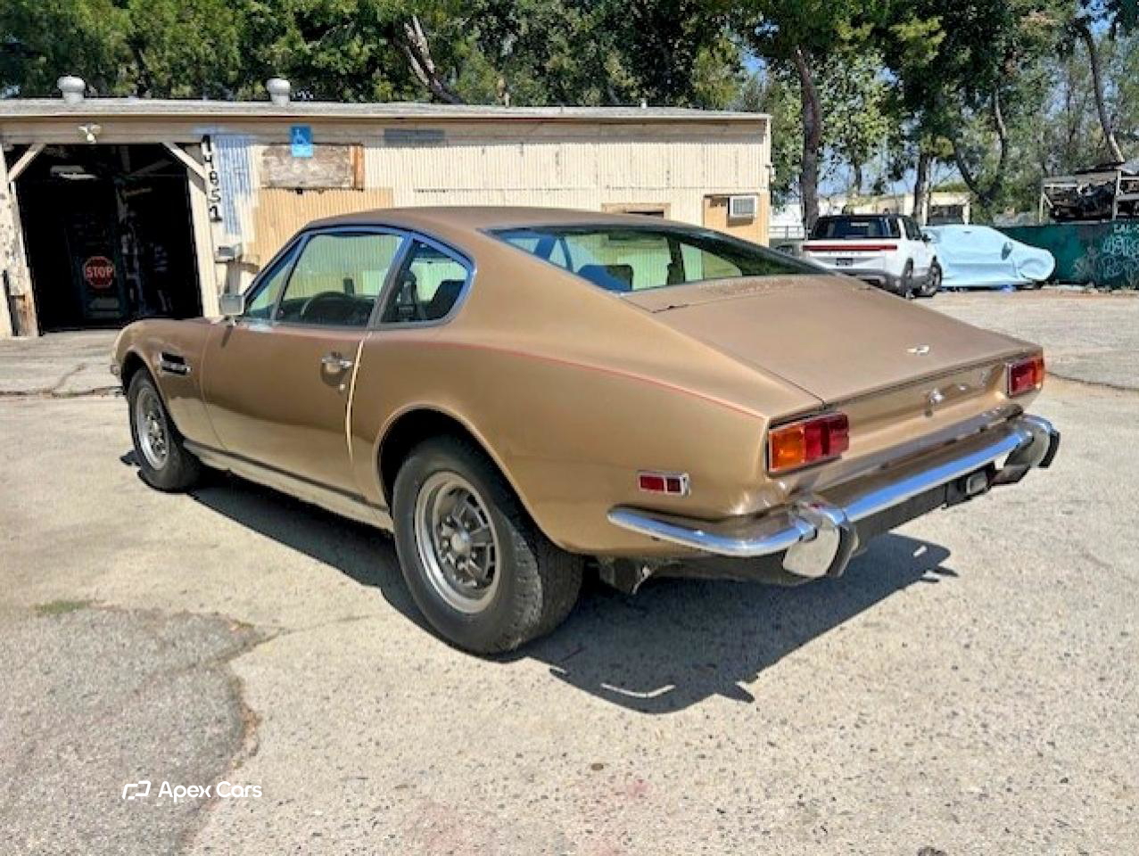 Aston Martin DBS 1972