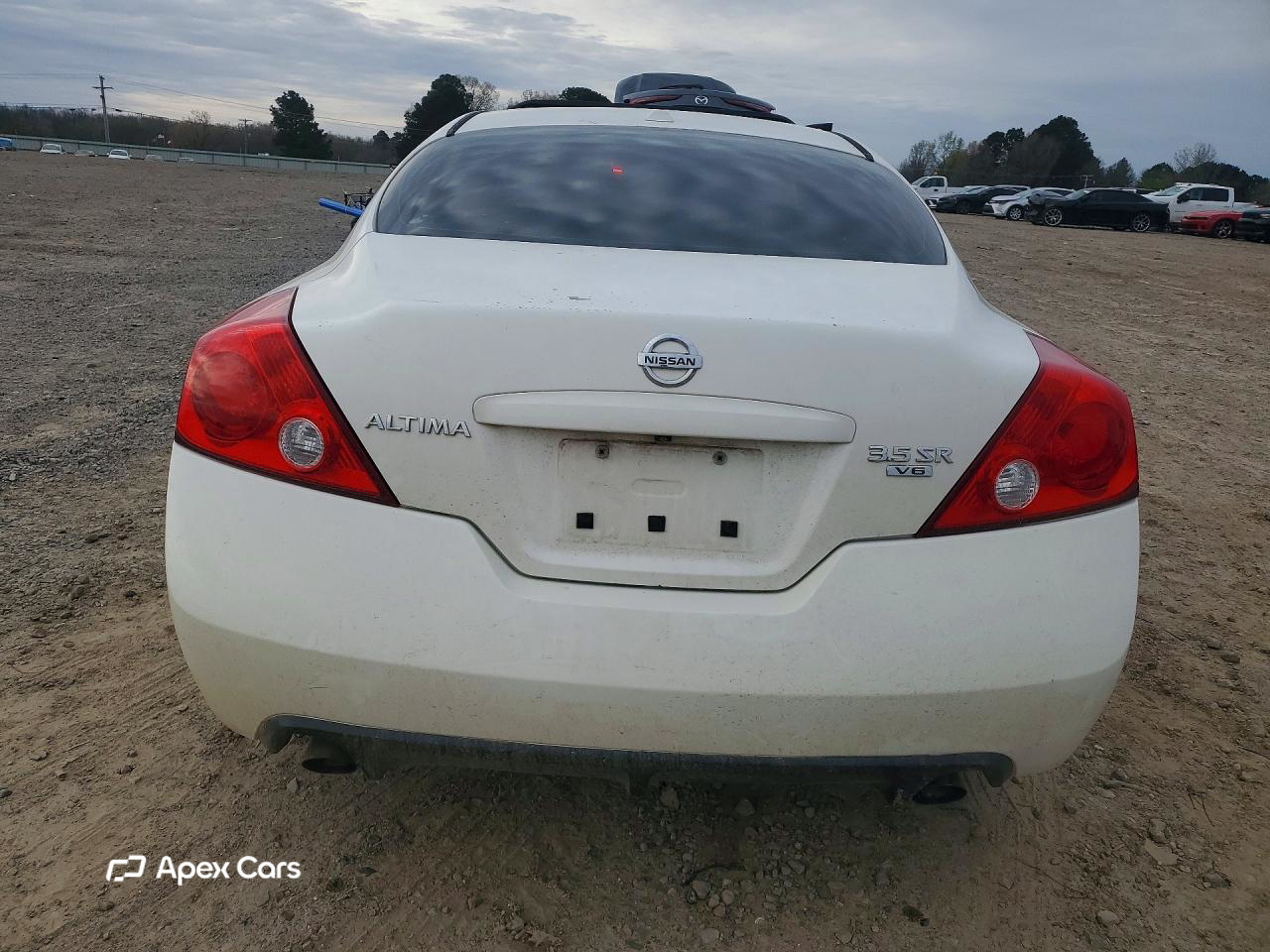 Nissan Altima 2010