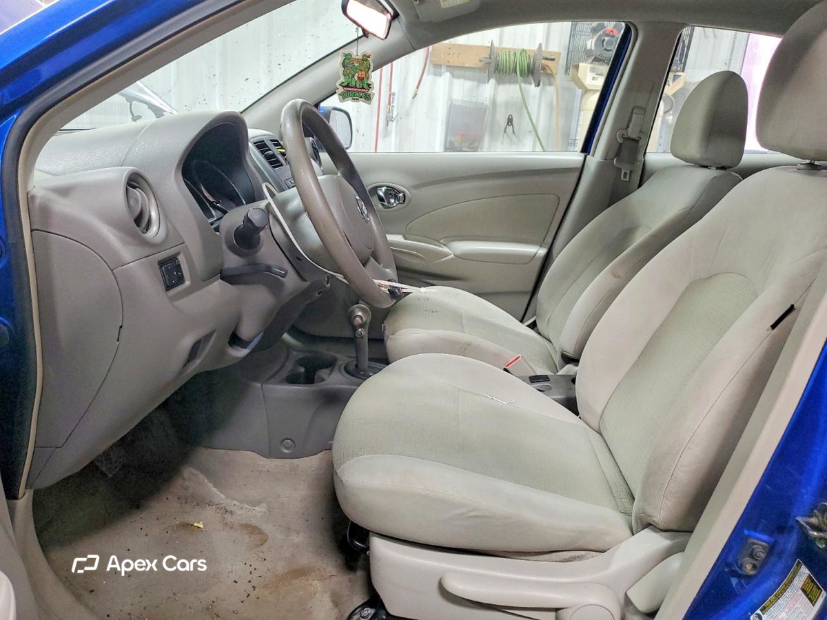 Nissan Versa 2012