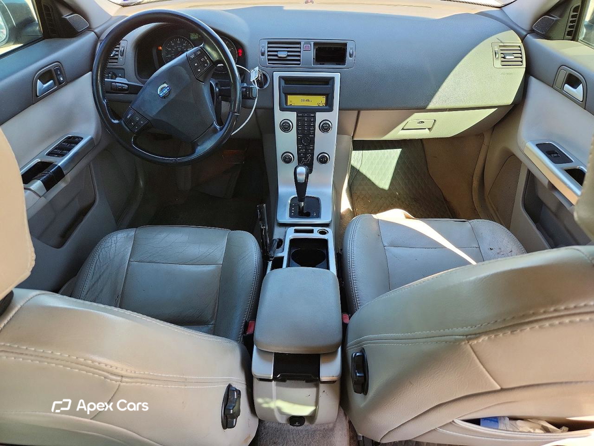 Volvo S40 2010