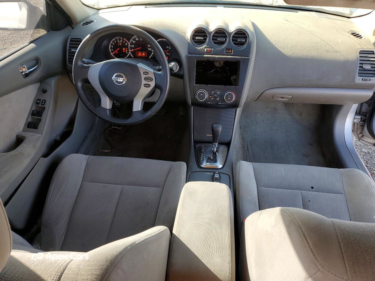 Nissan Altima 2011