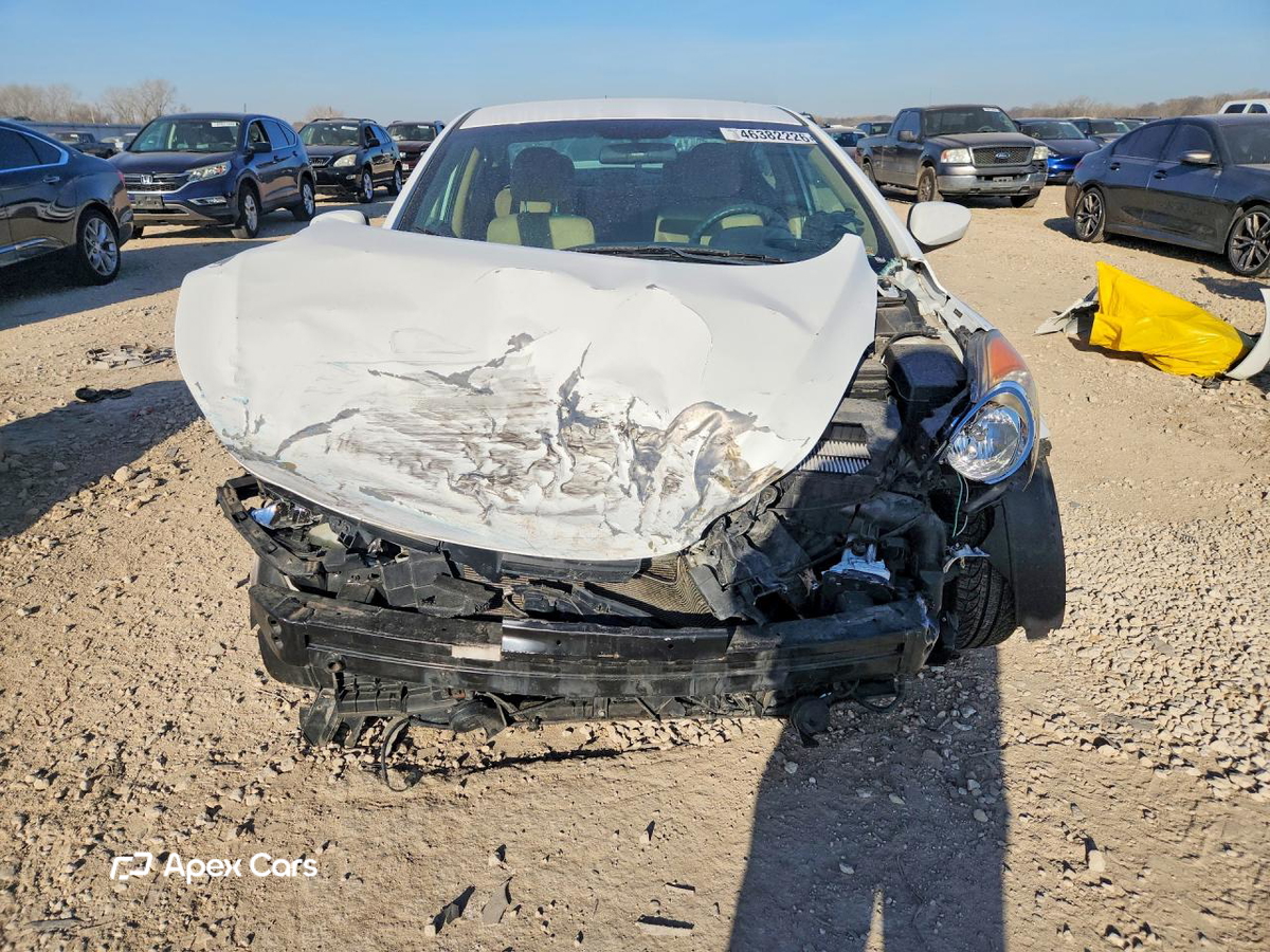 Hyundai Elantra 2013