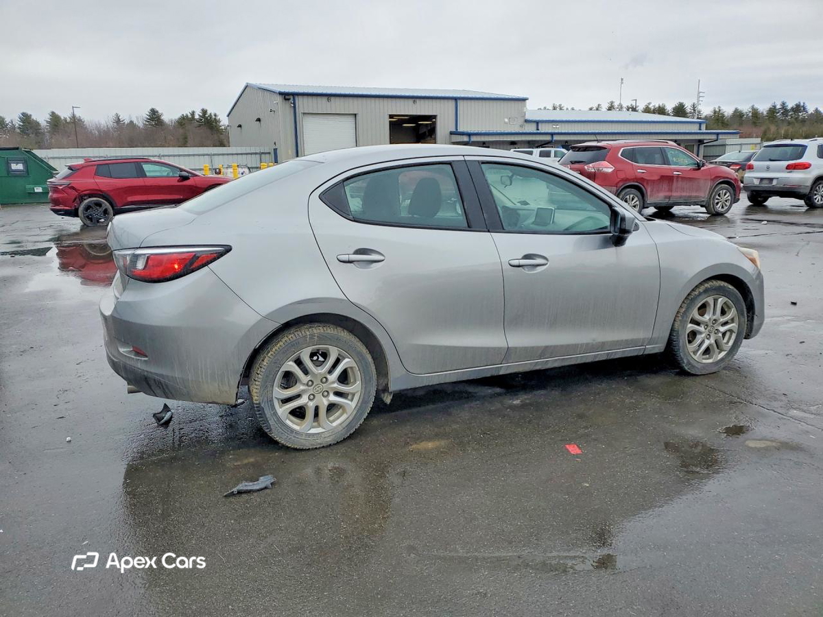 Scion iA 2016