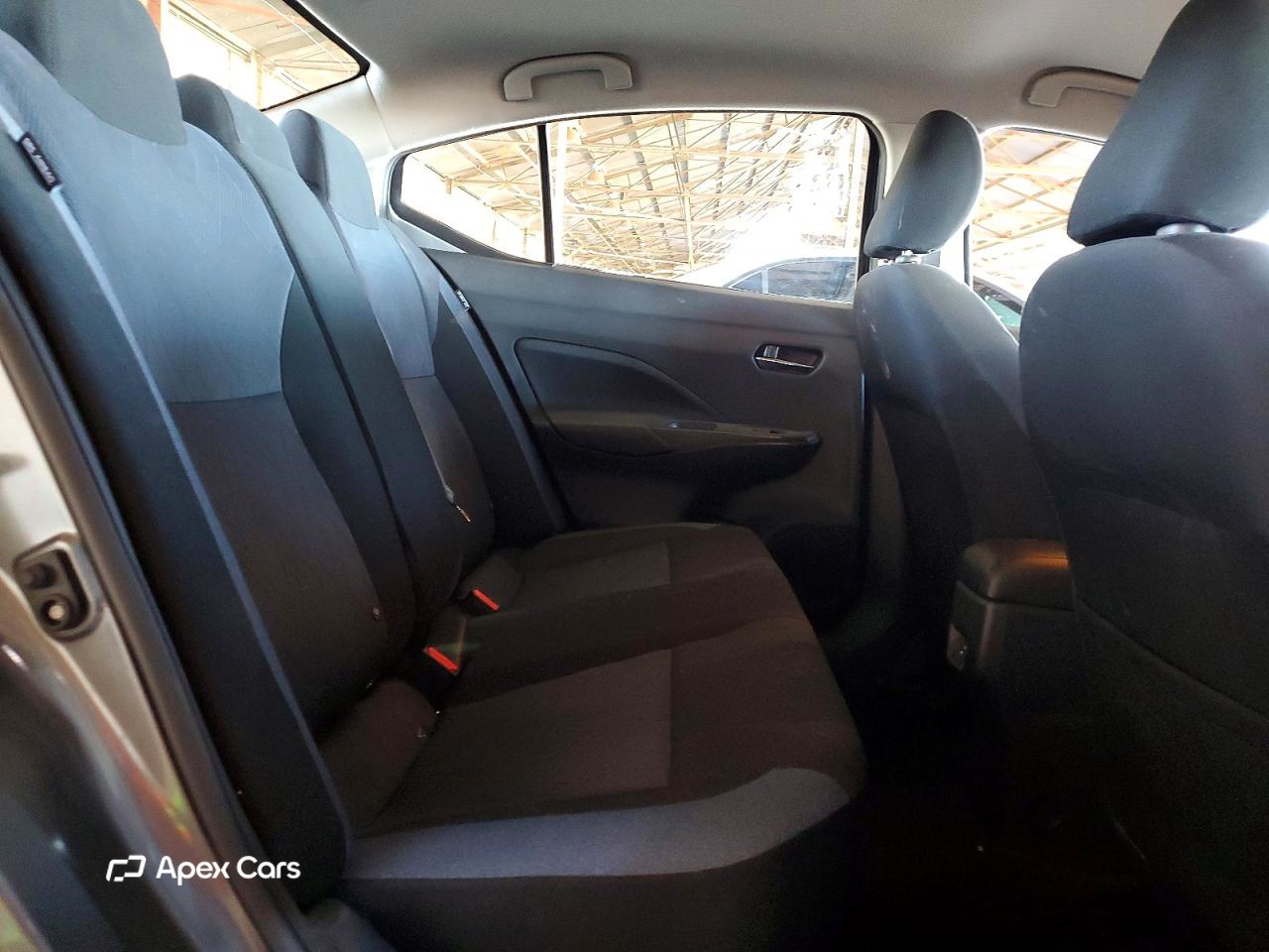 Nissan Versa 2025