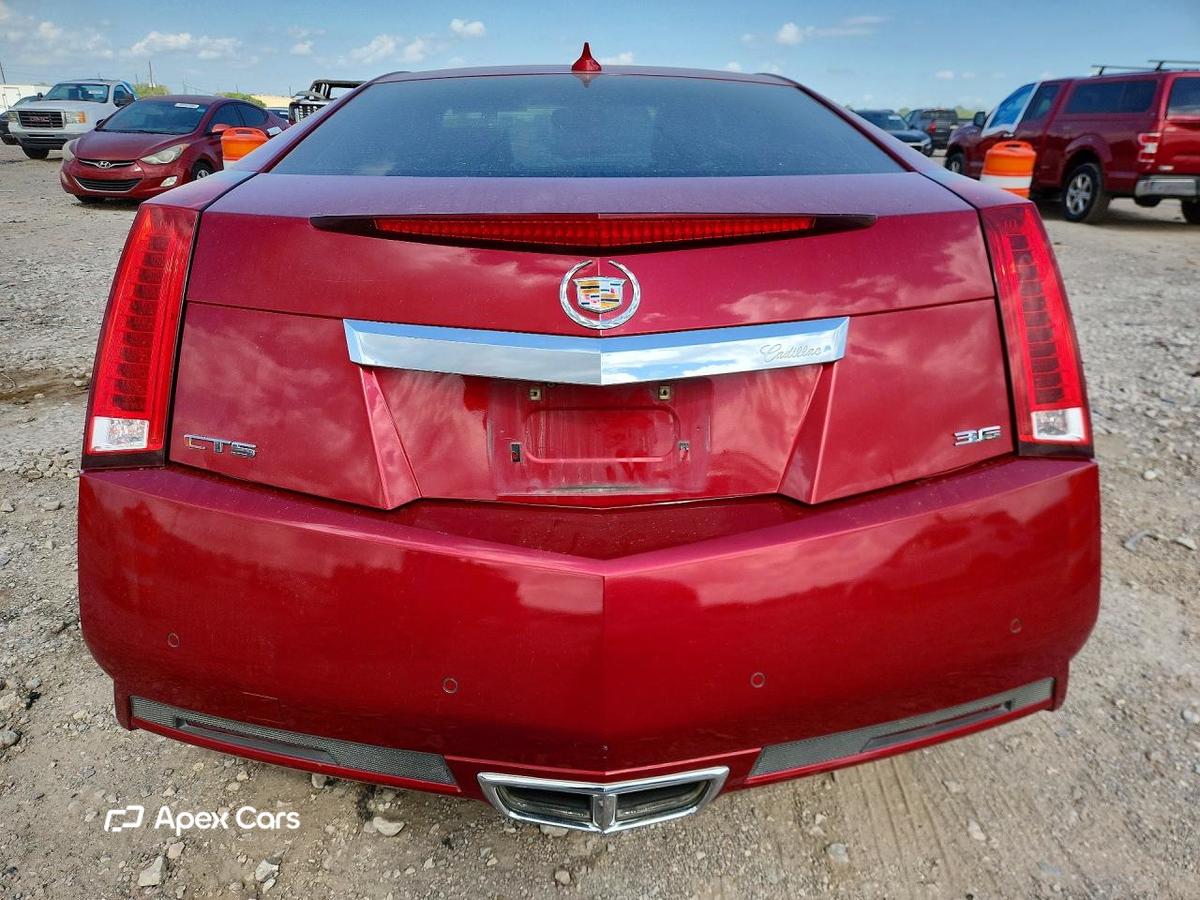 Cadillac CTS 2011