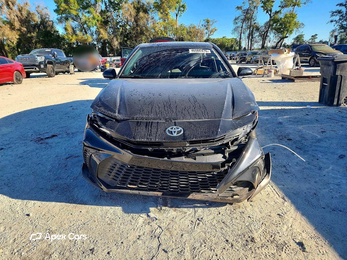 Toyota Camry 2025