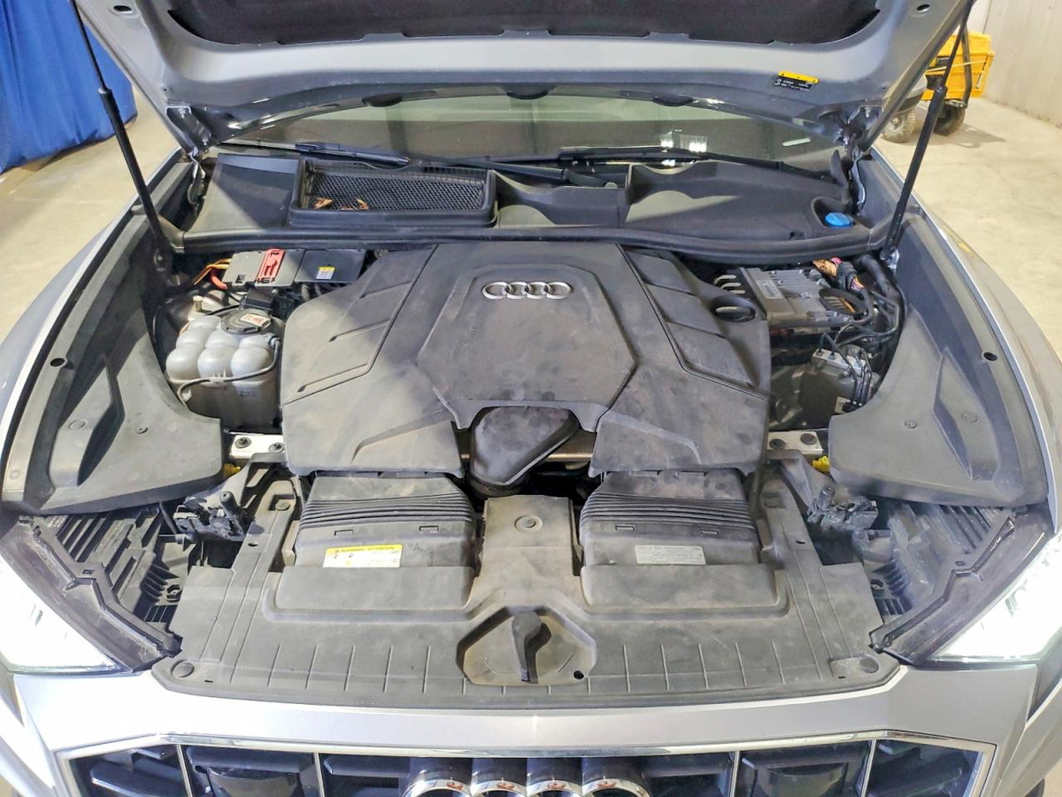 Audi Q8 2021