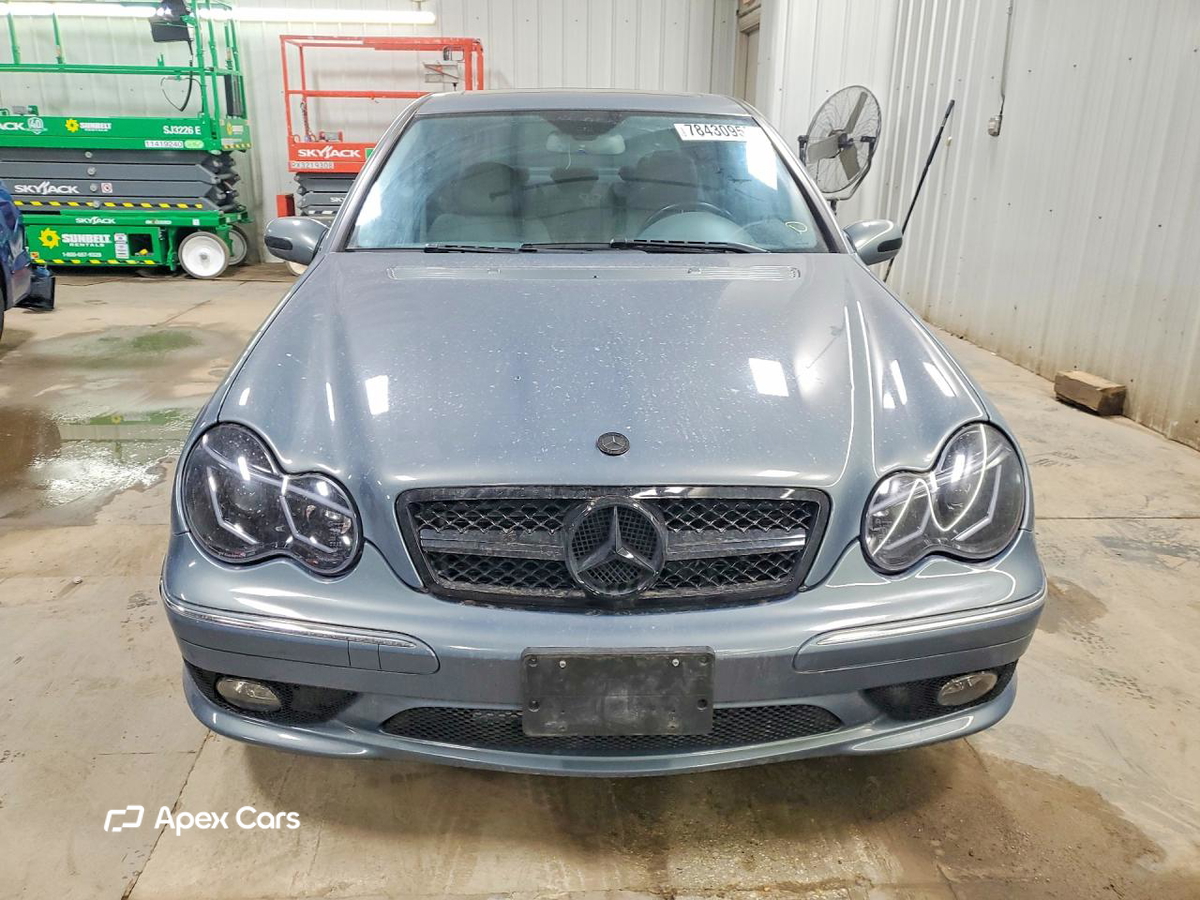 Mercedes-Benz  2007