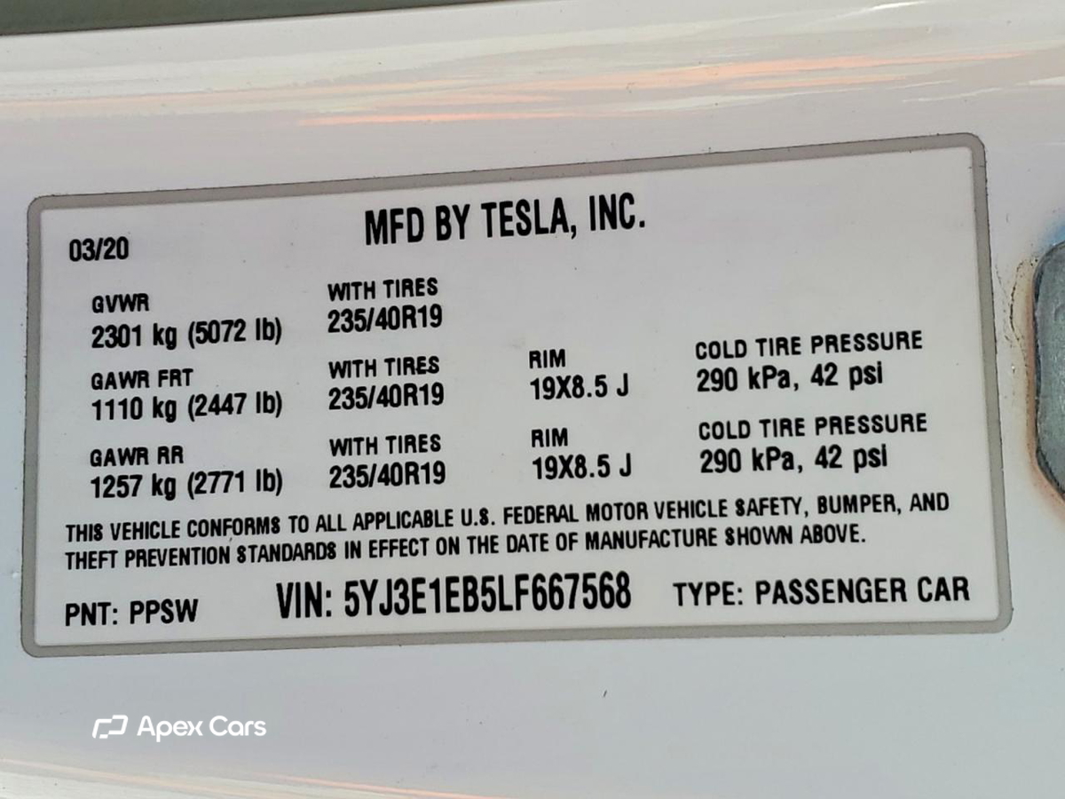 Tesla Model 3 2020
