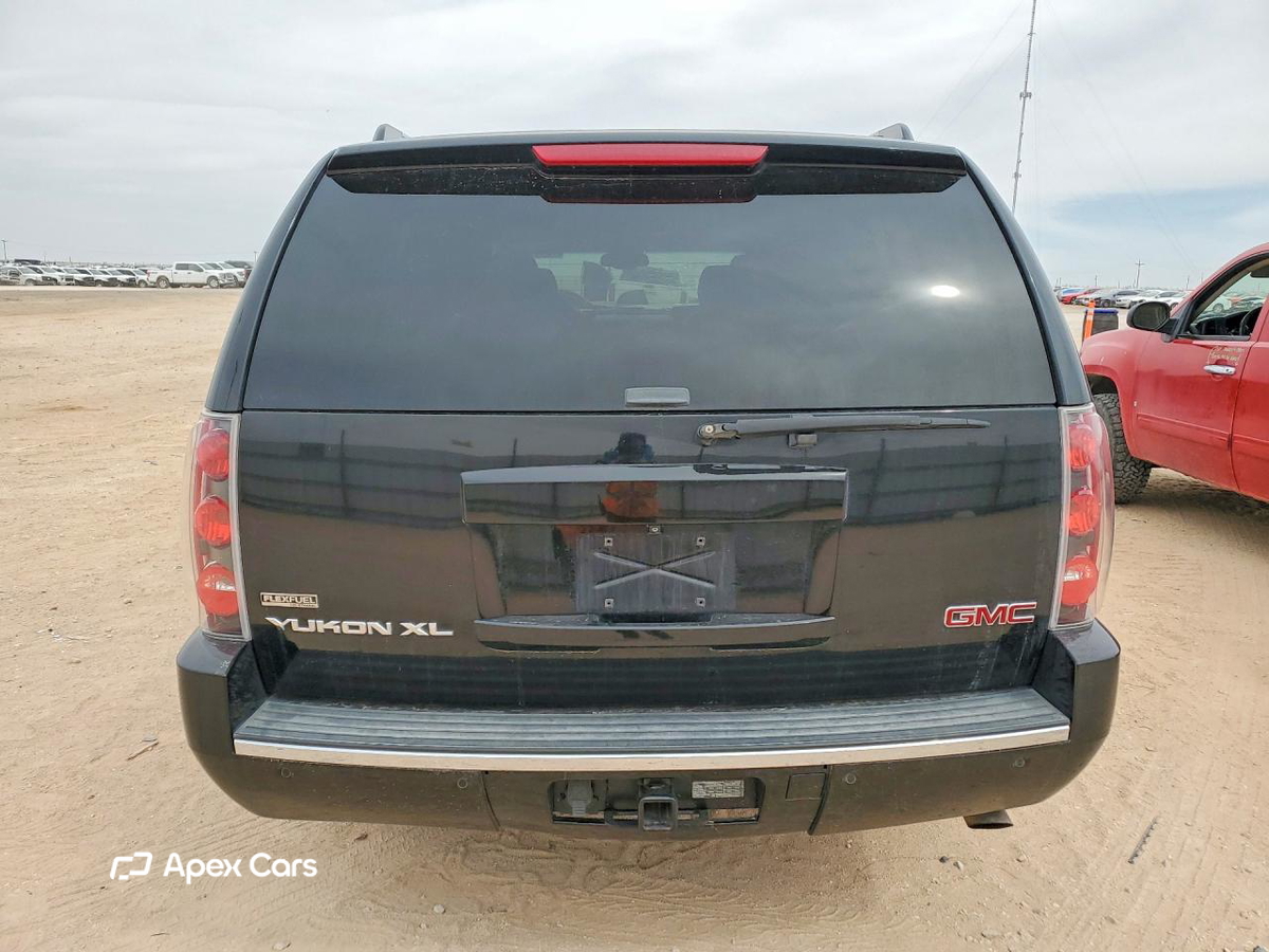 GMC Yukon 2011