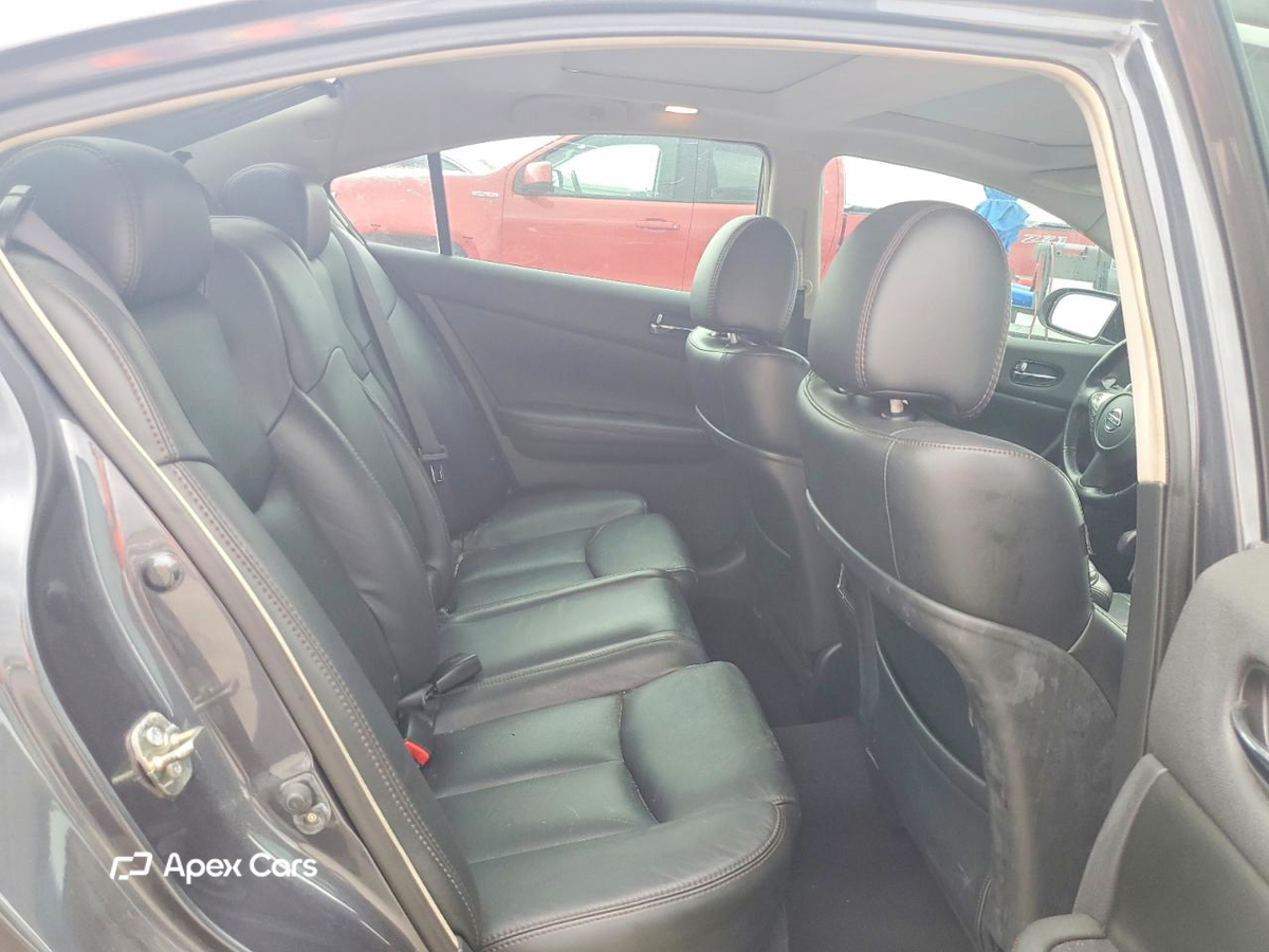 Nissan Maxima 2013