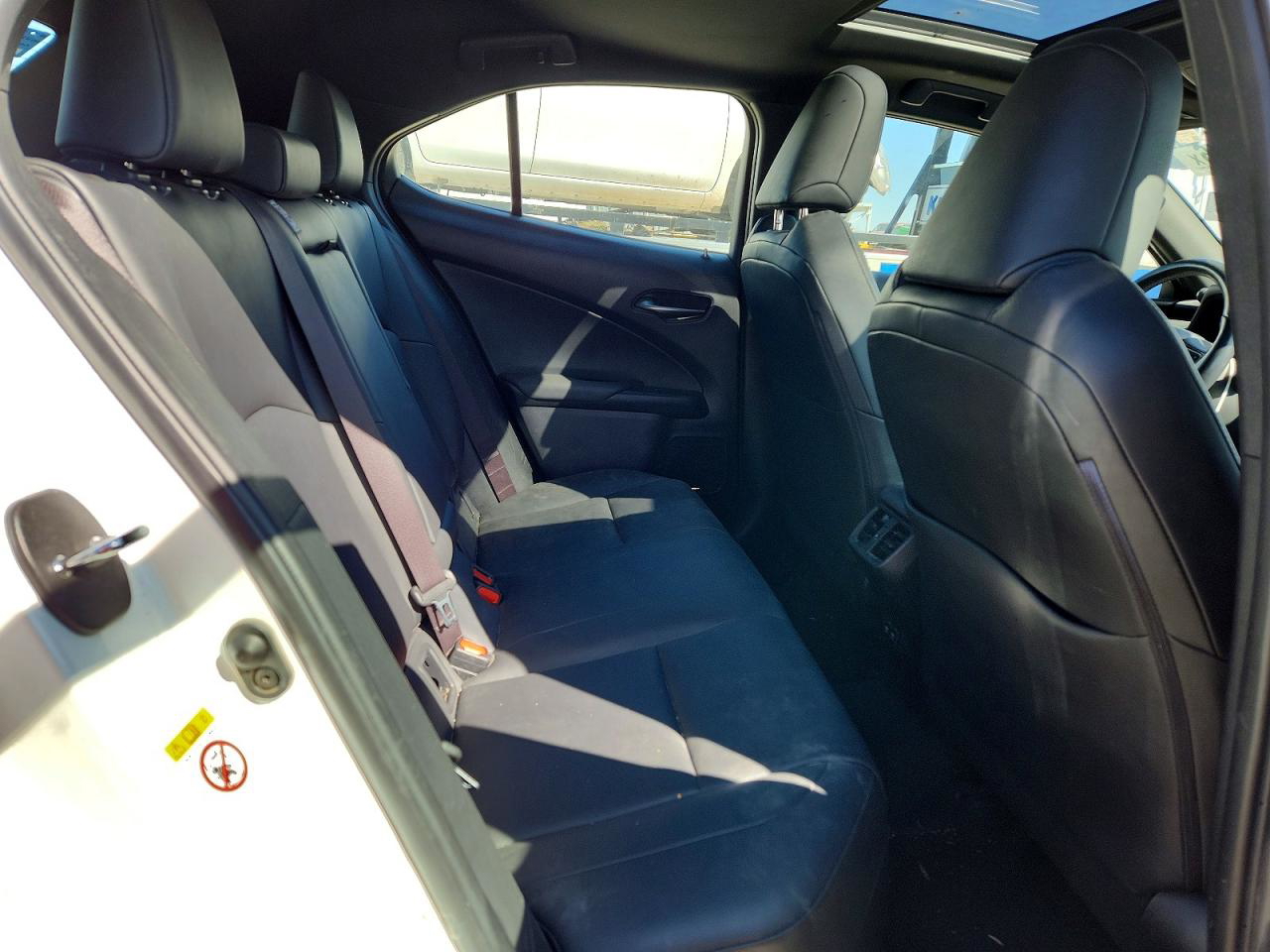 Lexus UX 2019
