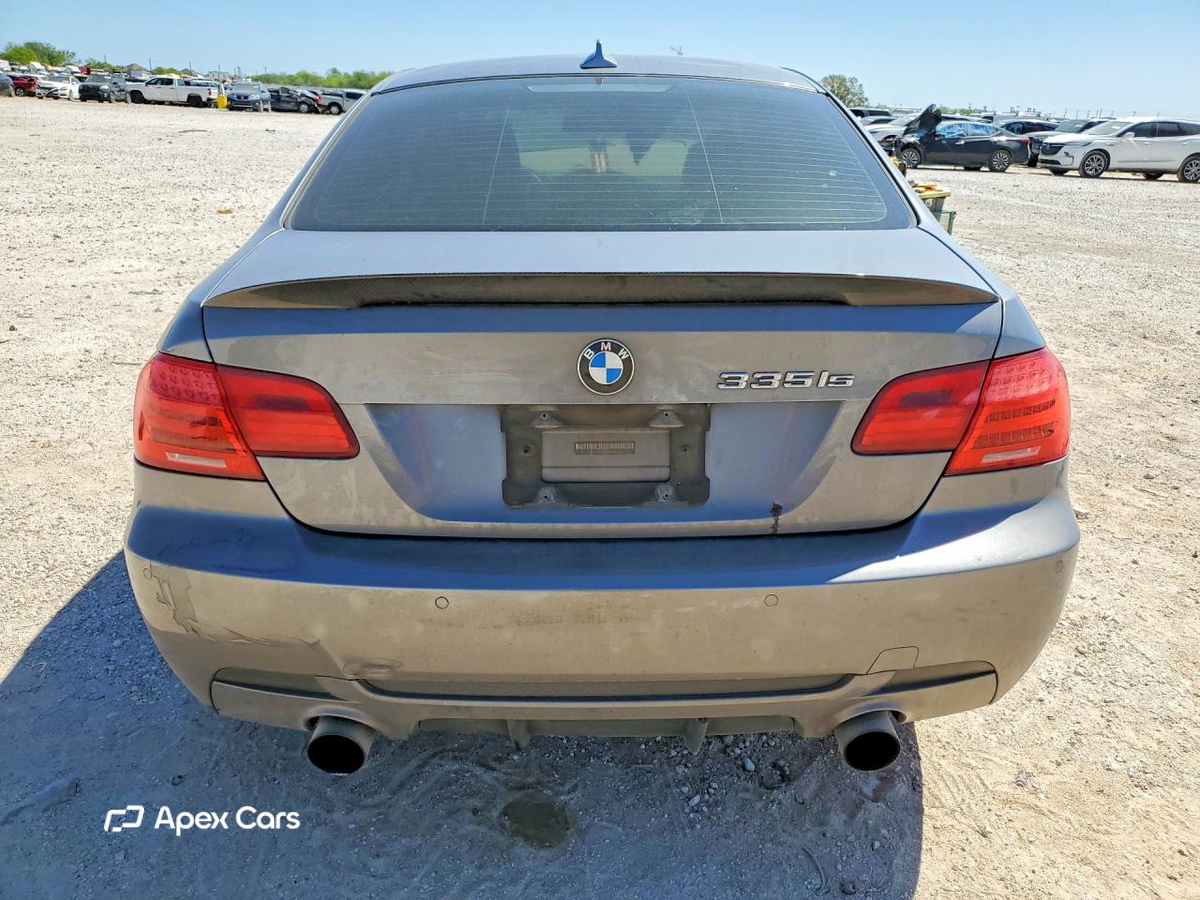BMW Series 3 2011