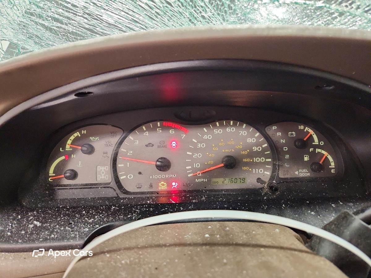 Toyota Sequoia 2004