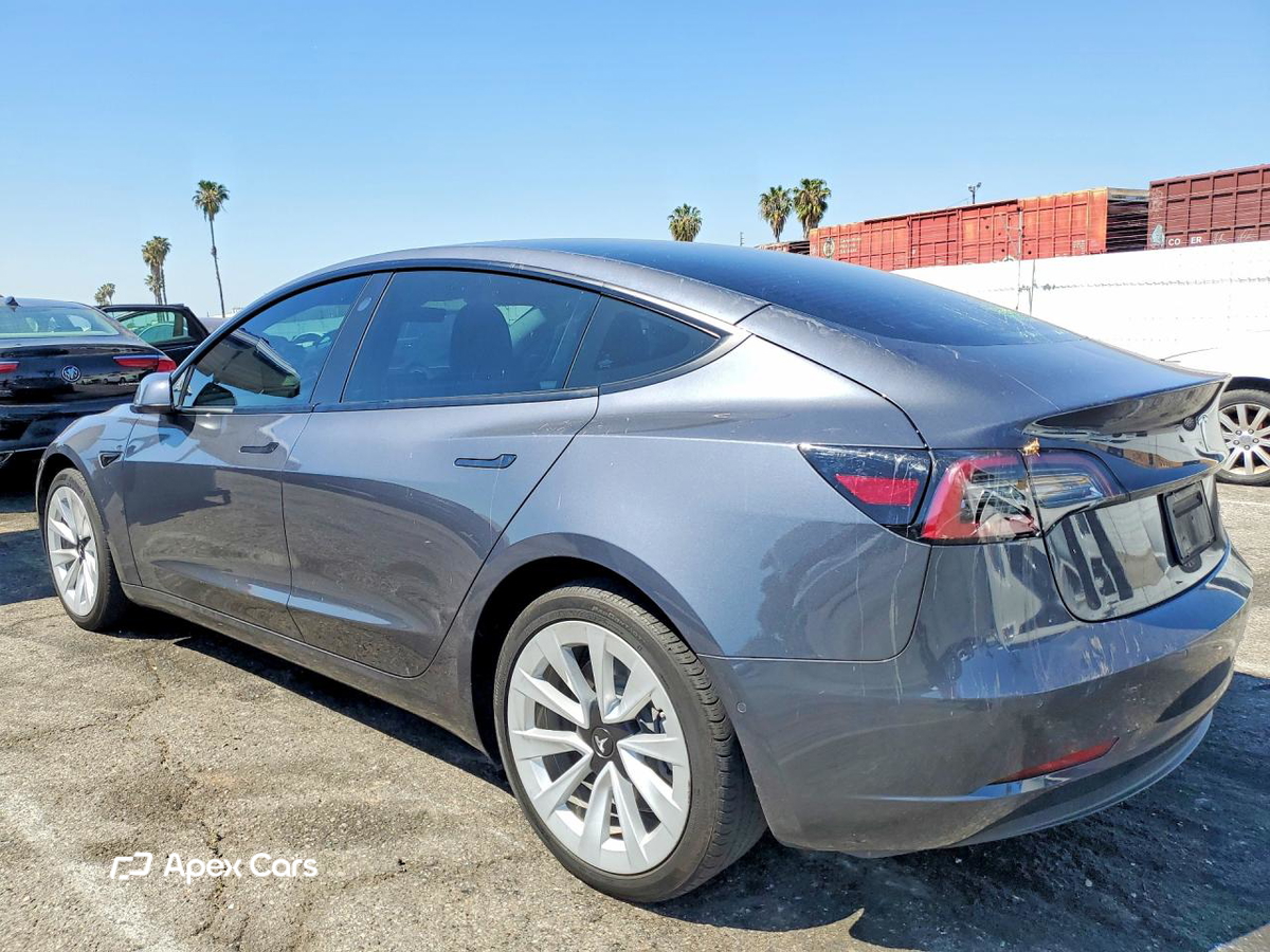 Tesla Model 3 2022