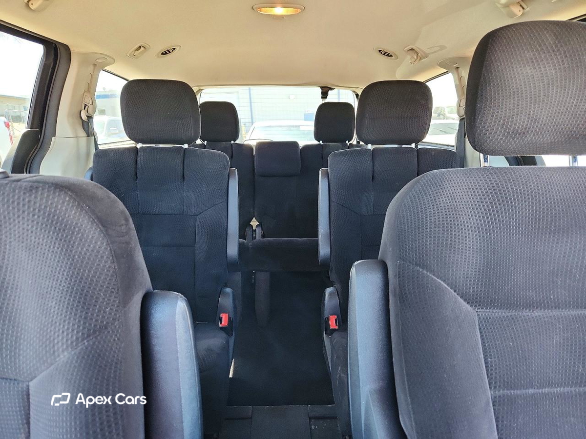 Dodge Caravan 2011