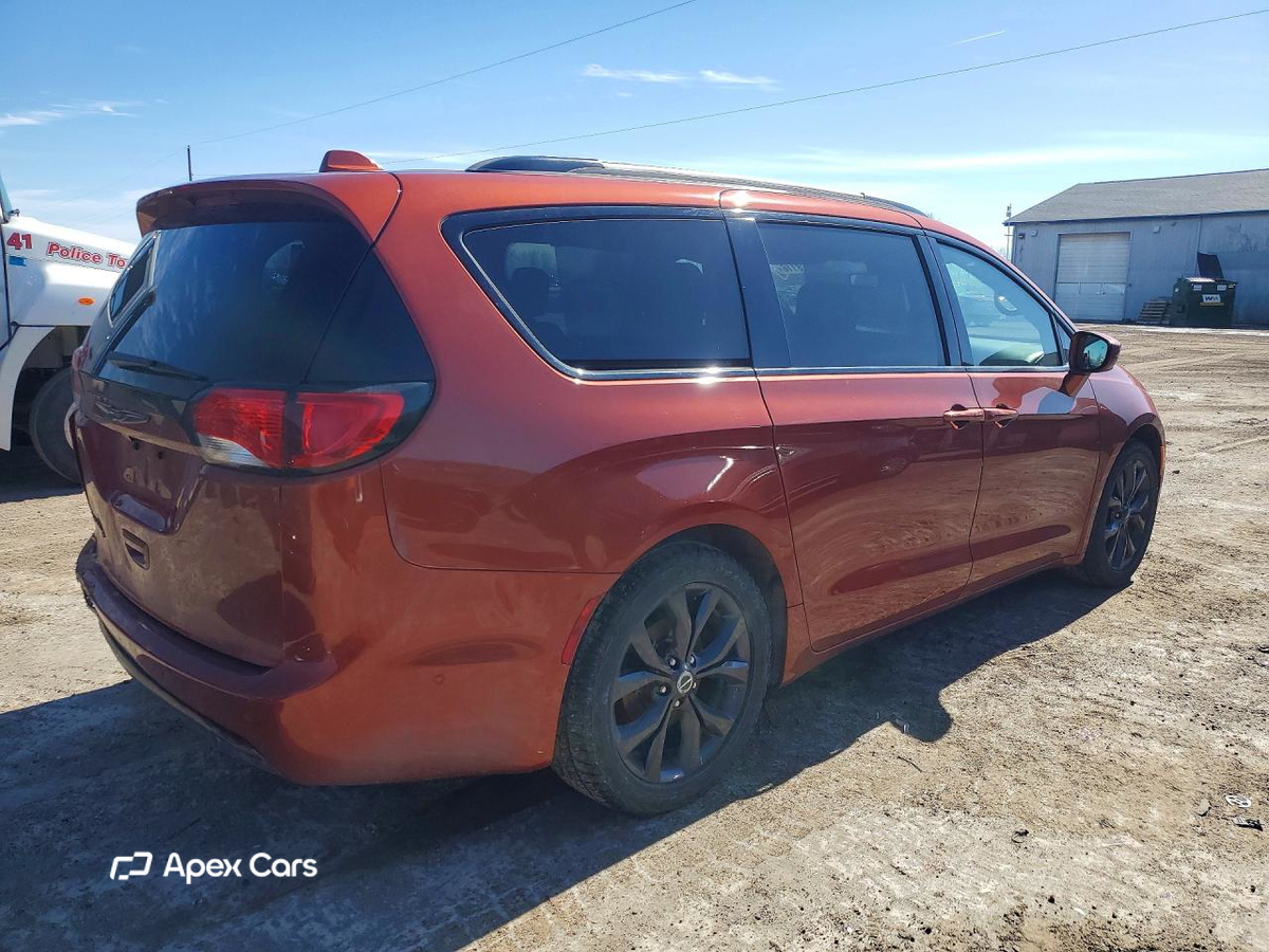 Chrysler Pacifica 2018