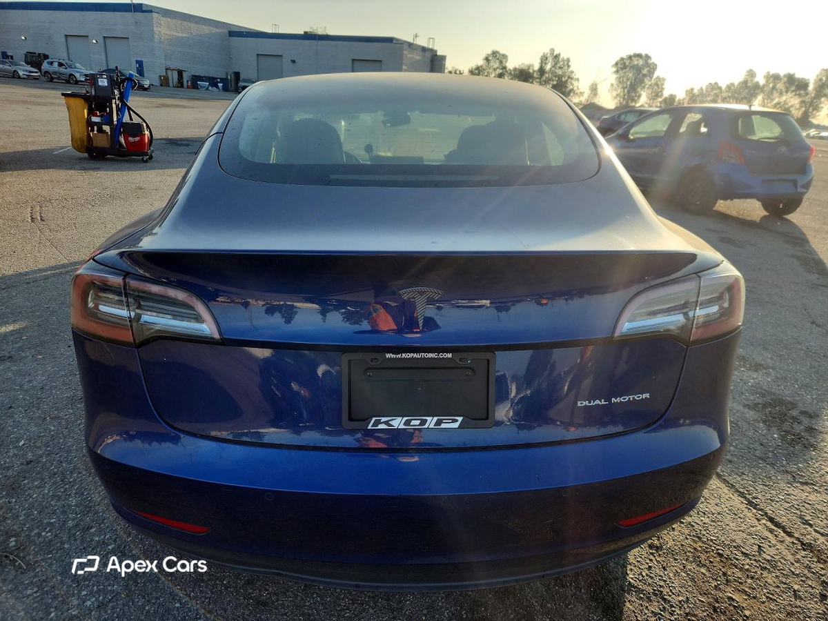 Tesla Model 3 2022