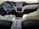 Tesla Model S 2015